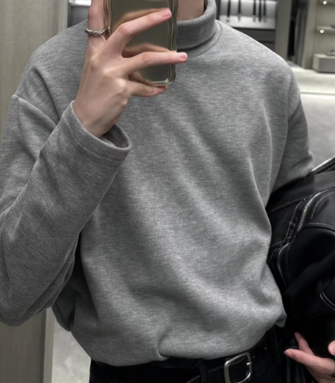 JM Essential Turtleneck Shirt