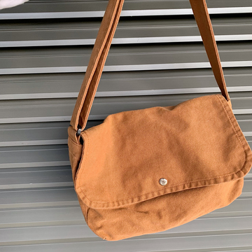 Essential Canvas Shoulder Bag