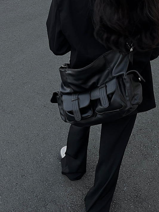 VM Retro Leather Shoulder Bag