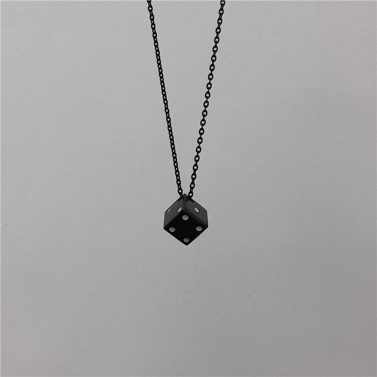 Dice Chain