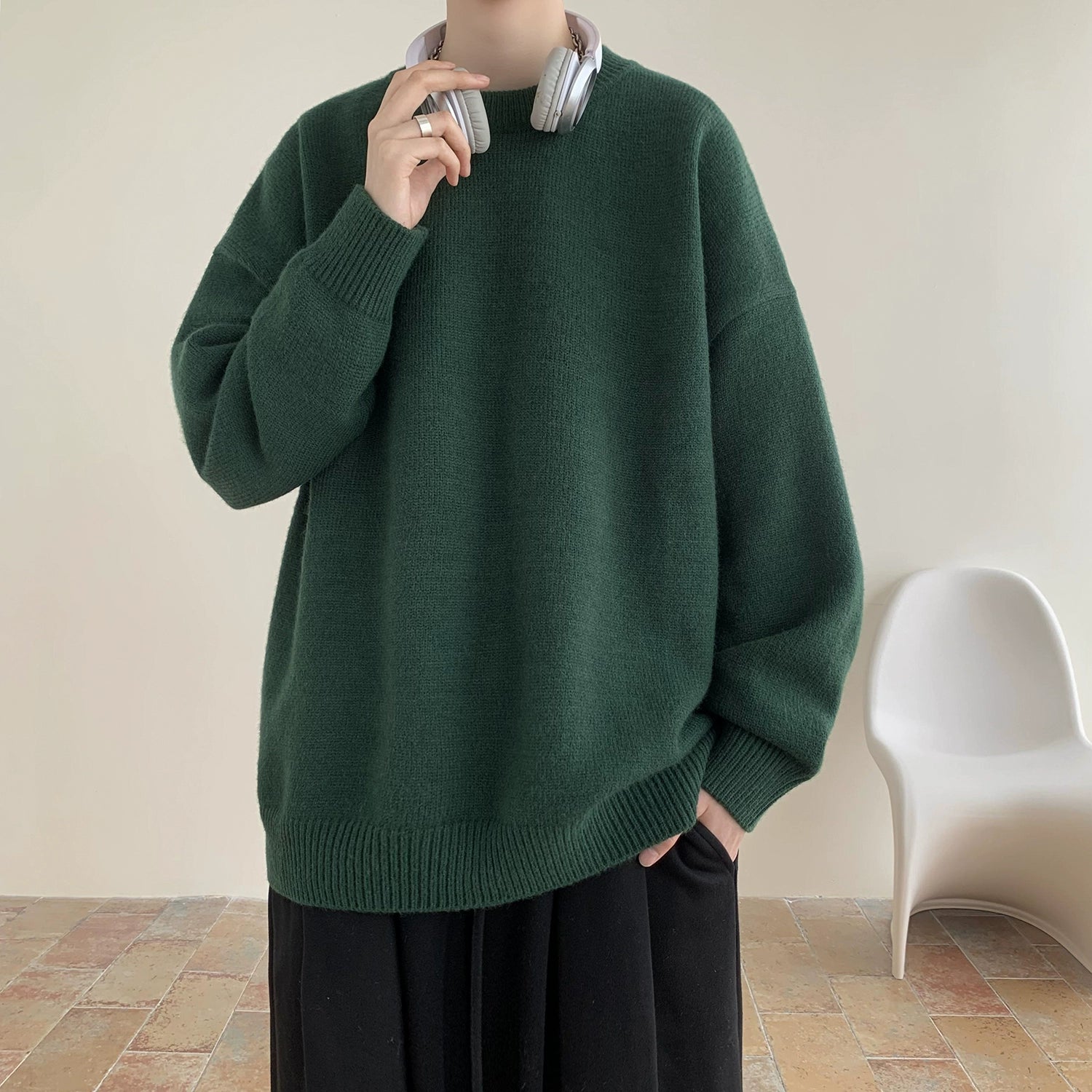 v37 Essential Solid Color Knit Sweater